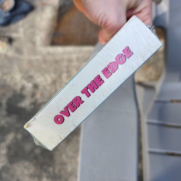 SEALED Over the Edge VHS (Cult Drama, Crime, Matt Dillon) 1993 - Picture 4 of 5